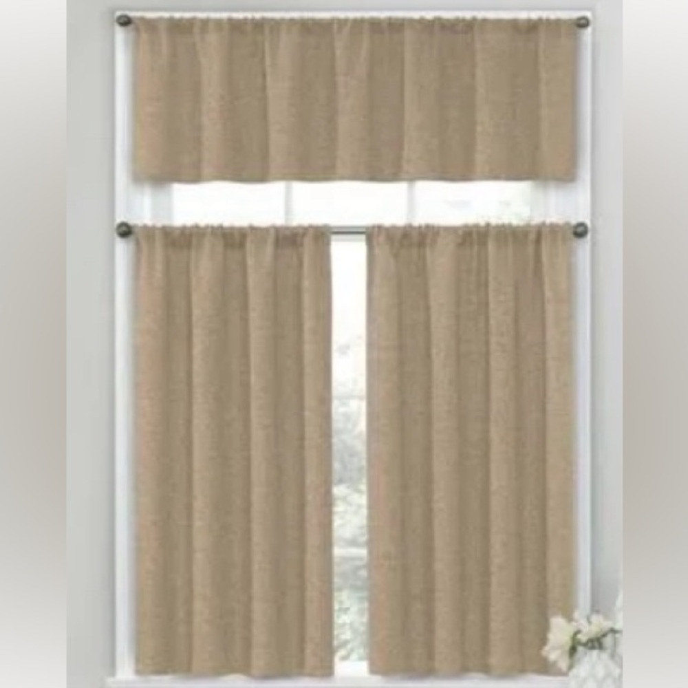 Cafe curtains